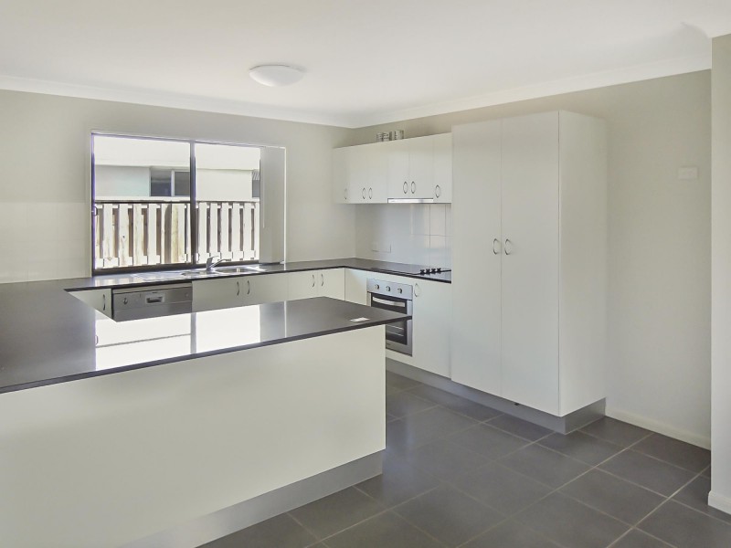 55 Newport Parade, Blacks Beach QLD 4740