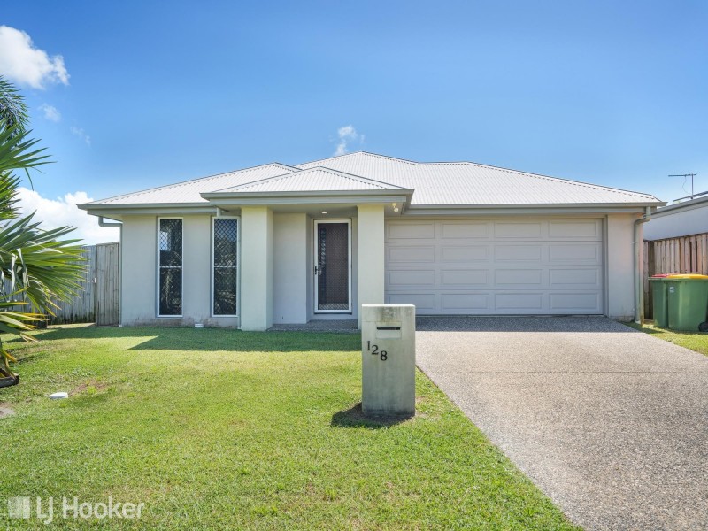 128 Whitehaven Drive, Blacks Beach QLD 4740