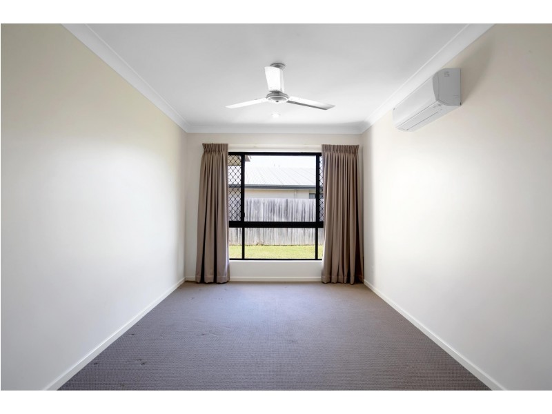 25 Phoenix Crescent, Rural View QLD 4740