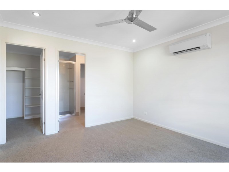 25 Phoenix Crescent, Rural View QLD 4740