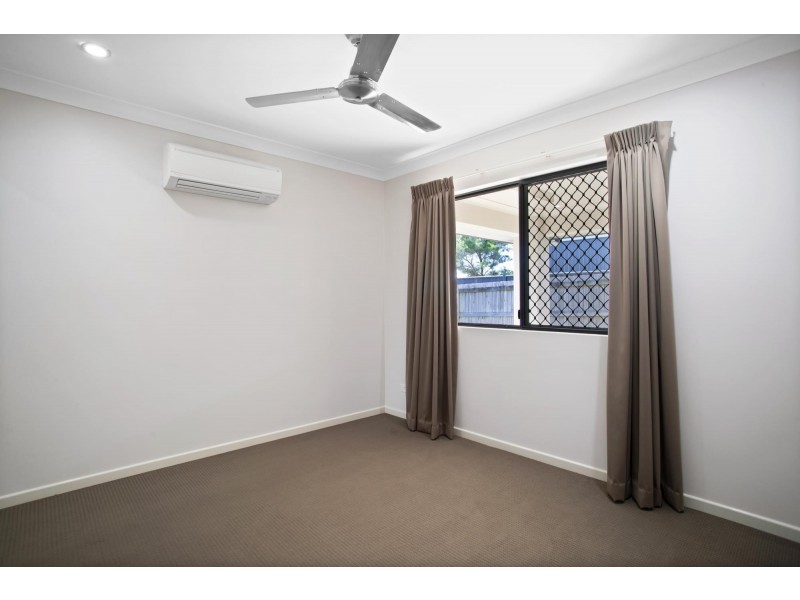 25 Phoenix Crescent, Rural View QLD 4740