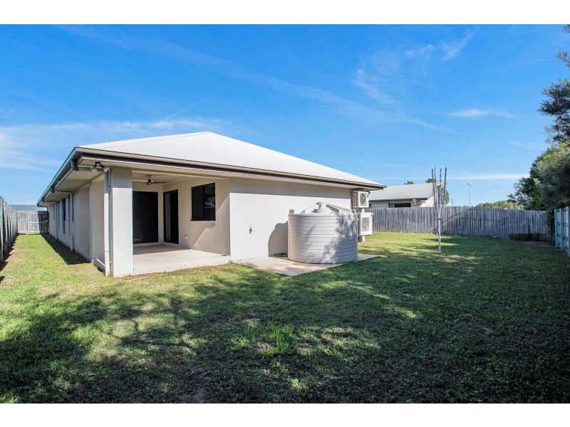 25 Phoenix Crescent, Rural View QLD 4740
