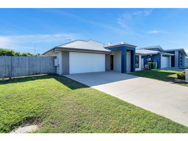 25 Phoenix Crescent, Rural View QLD 4740