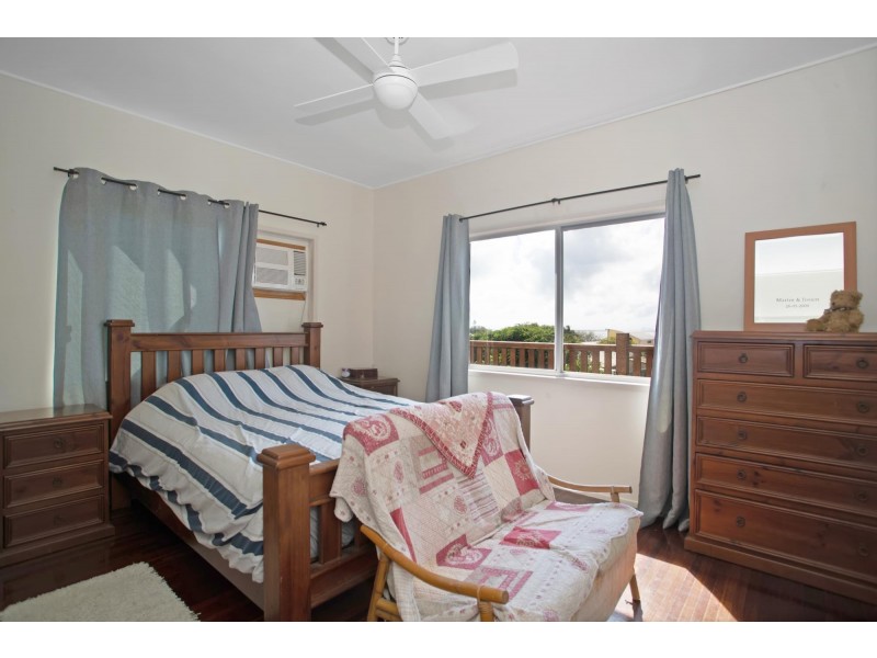 31 Cooper Avenue, Campwin Beach QLD 4737