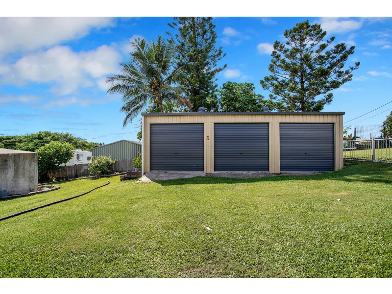 31 Cooper Avenue, Campwin Beach QLD 4737
