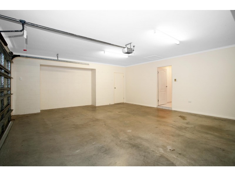 4 Tribute Court, Glenella QLD 4740