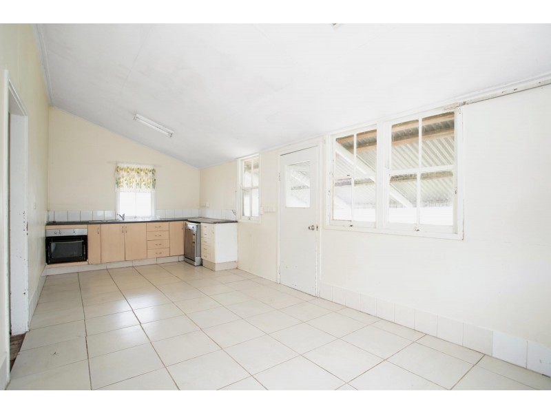 31 Peel Street, Mackay QLD 4740