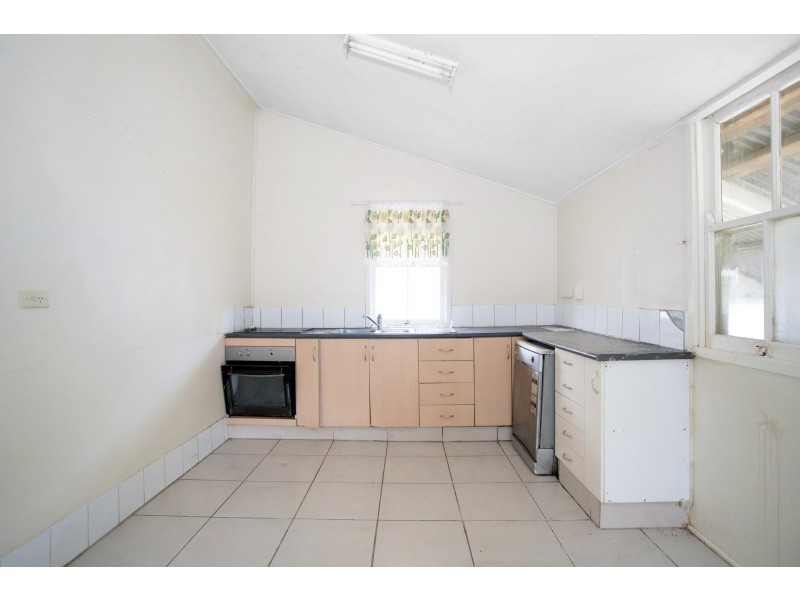 31 Peel Street, Mackay QLD 4740