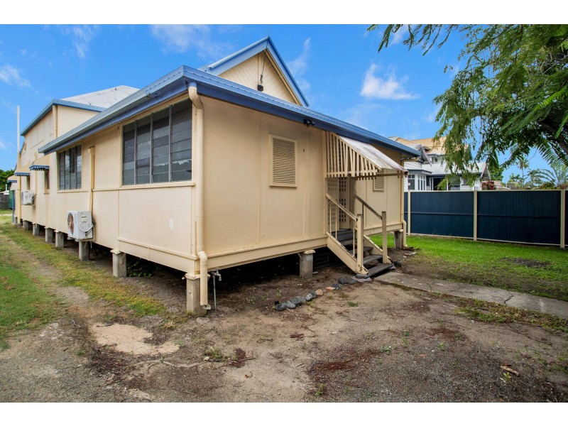 31 Peel Street, Mackay QLD 4740