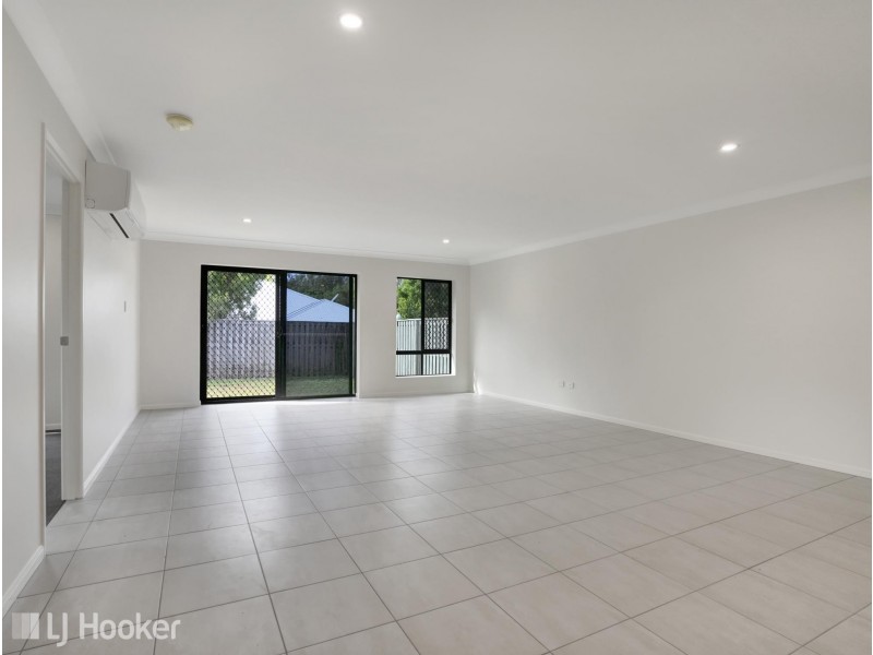 1-2/14 Bilgola Place, Blacks Beach QLD 4740