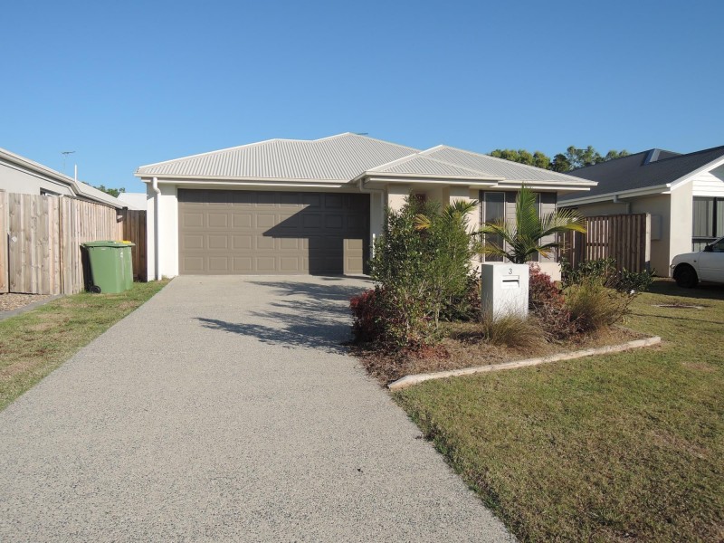 3 Holloways Court, Blacks Beach QLD 4740