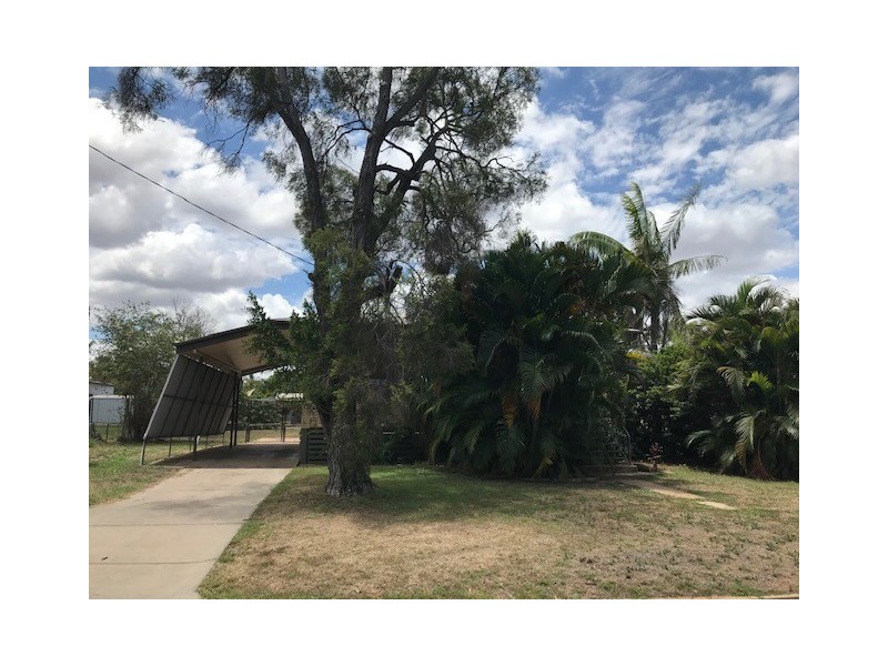 22 Burke Drive, Moranbah QLD 4744