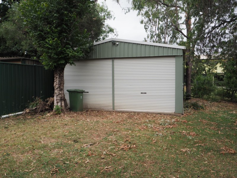 19 Brock Crescent, Dysart QLD 4745