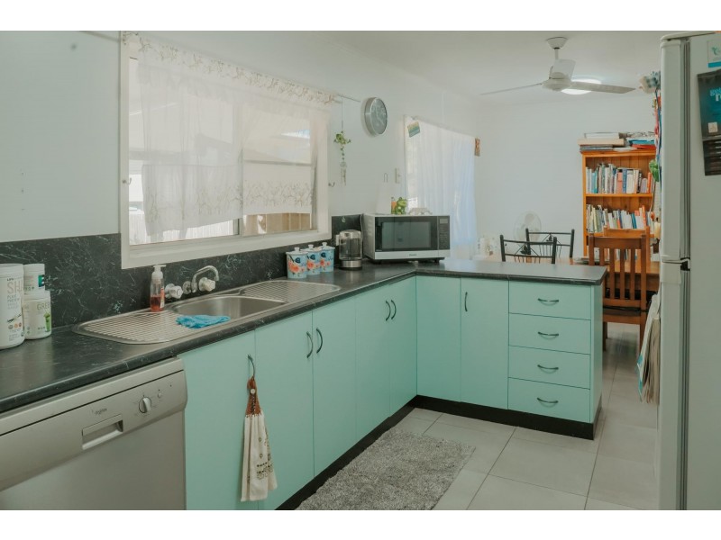 2 Renier Crescent, Moranbah QLD 4744