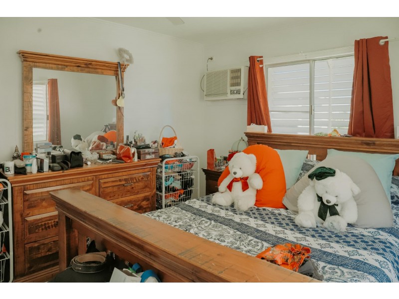 2 Renier Crescent, Moranbah QLD 4744