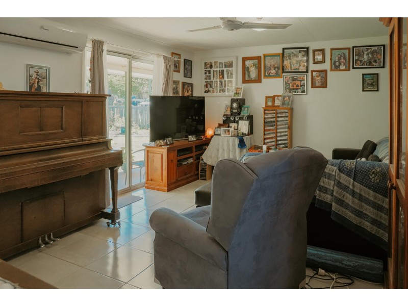 2 Renier Crescent, Moranbah QLD 4744