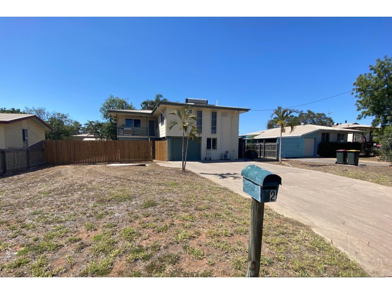 12 Gordon Terrace, Moranbah QLD 4744