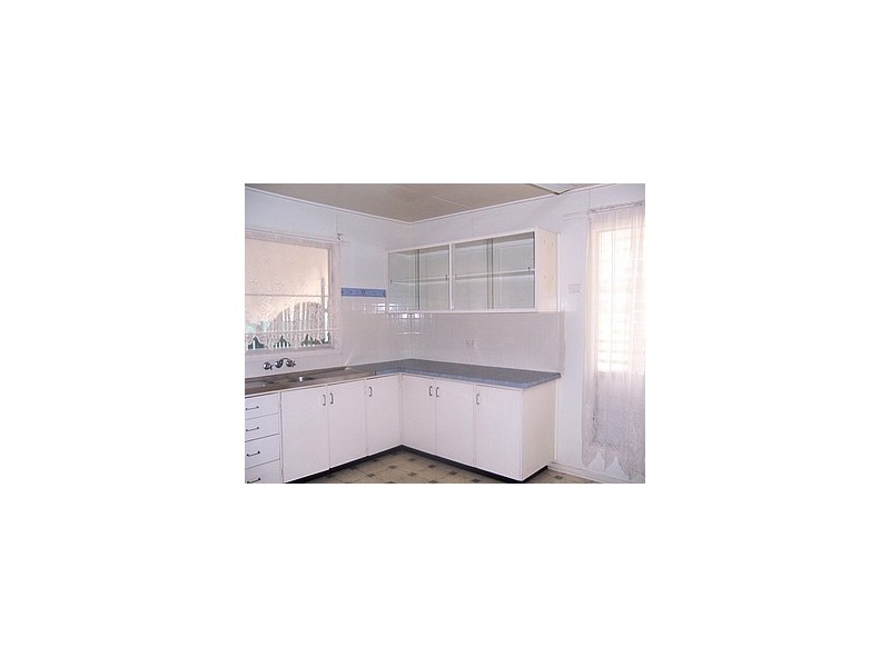 160 Mills Avenue, Moranbah QLD 4744