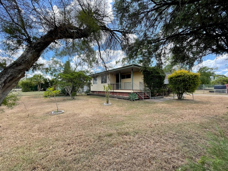 8 Macdonald Street, Dysart QLD 4745