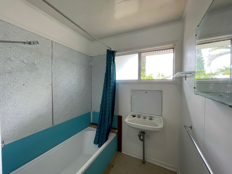 8 Macdonald Street, Dysart QLD 4745