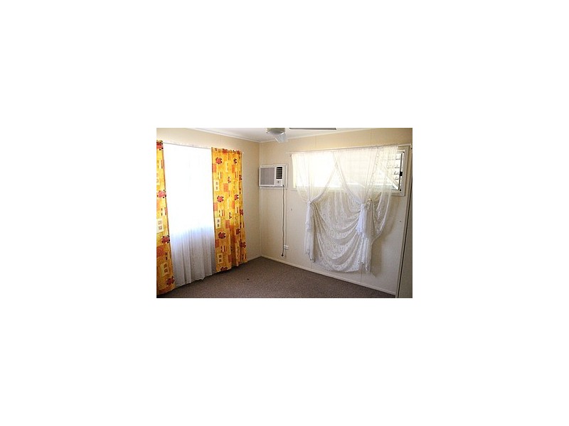 7 Mackay Street, Moranbah QLD 4744