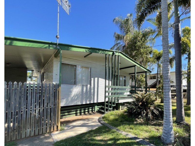 7 Mackay Street, Moranbah QLD 4744