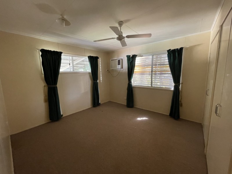 7 Mackay Street, Moranbah QLD 4744