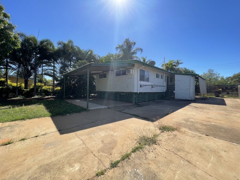 7 Mackay Street, Moranbah QLD 4744