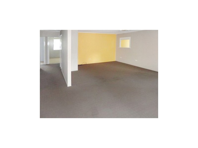 3 Lenton Street, Dysart QLD 4745