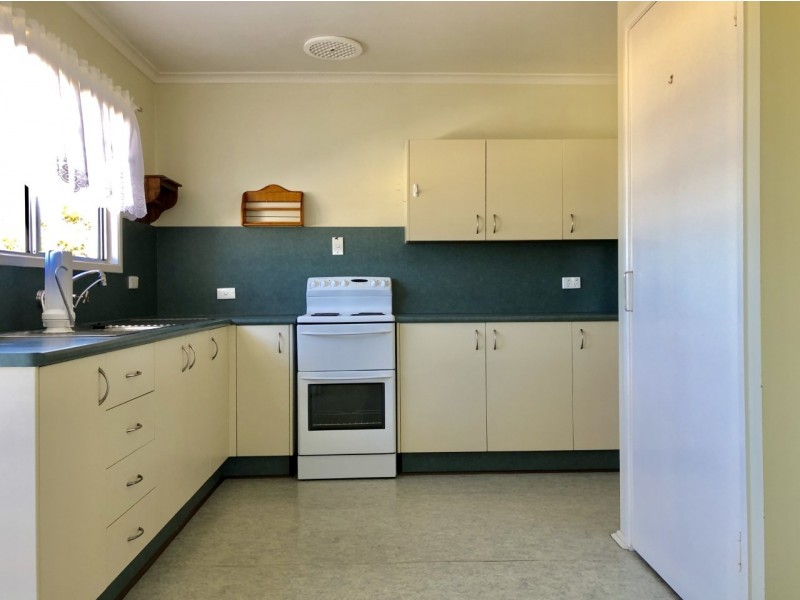 73 Winterer Crescent, Dysart QLD 4745