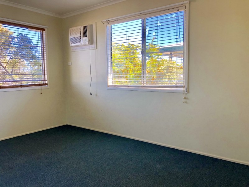 73 Winterer Crescent, Dysart QLD 4745
