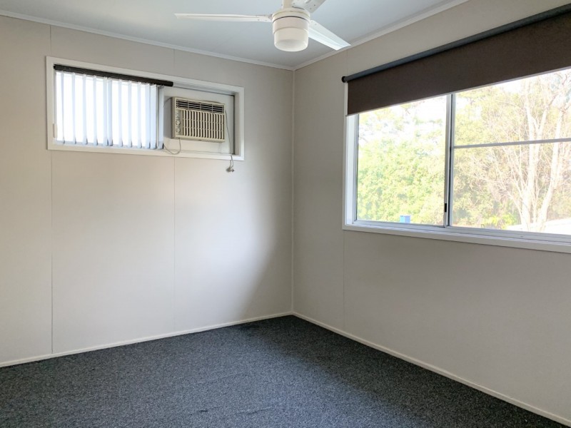 19 Brock Crescent, Dysart QLD 4745