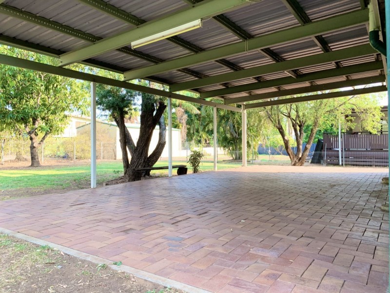 19 Brock Crescent, Dysart QLD 4745