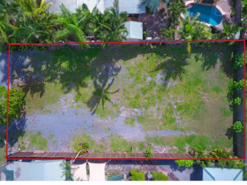 2 Swan Street, Slade Point QLD 4740