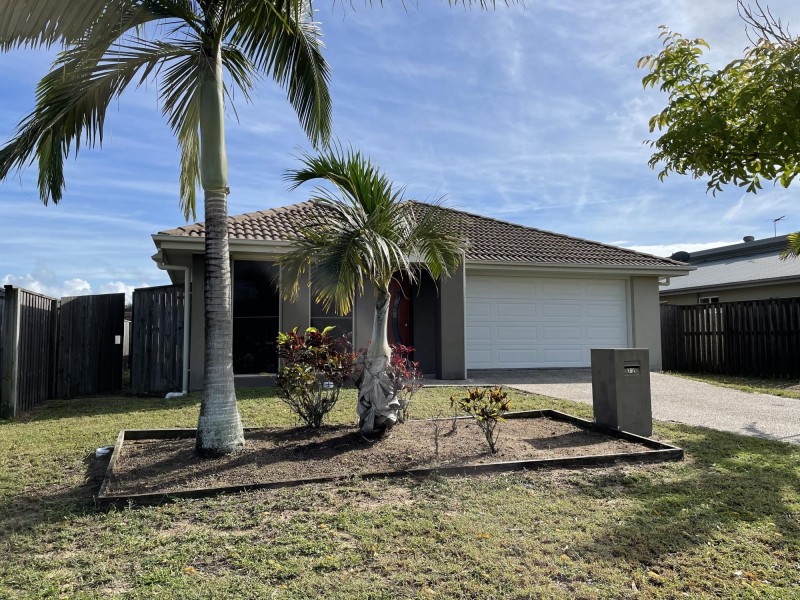 72 Schooner Avenue, Bucasia QLD 4750