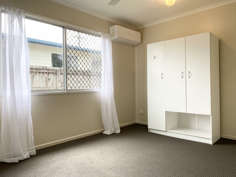 27 Cemetery Road, Sarina QLD 4737