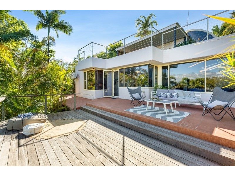 13 Kinnon Street, Glenella QLD 4740