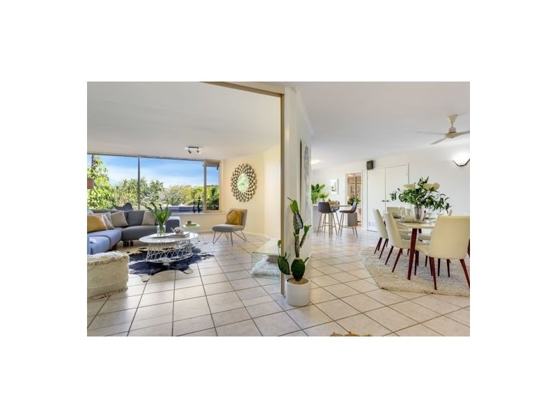 13 Kinnon Street, Glenella QLD 4740