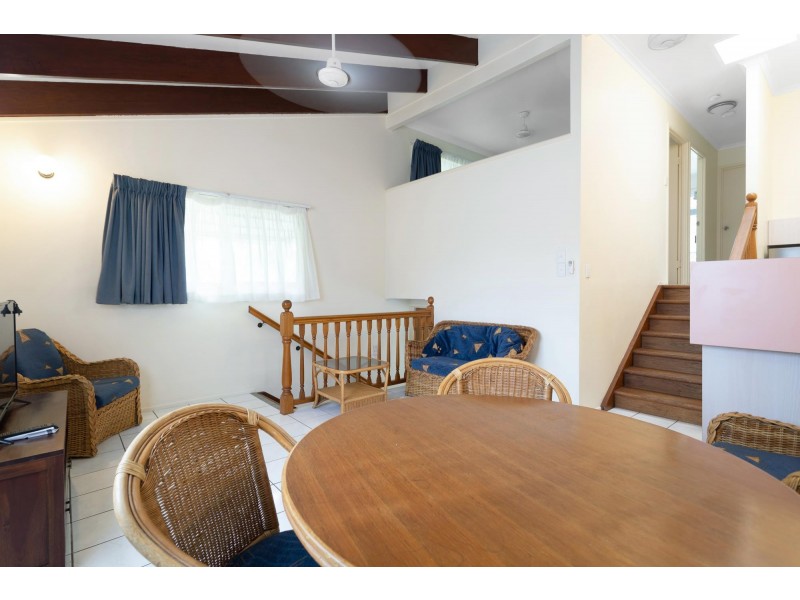 18/26 Bourke Street, Blacks Beach QLD 4740