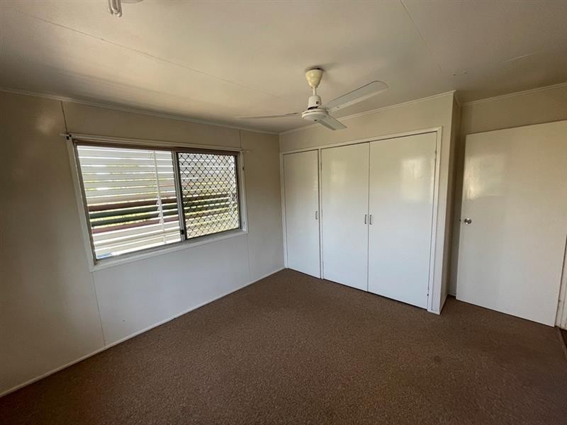 14 Brock Crescent, Dysart QLD 4745