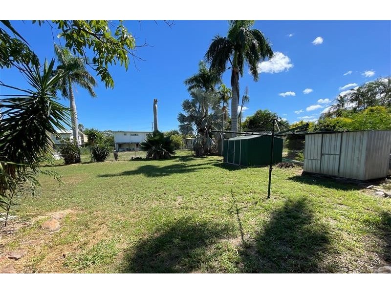 14 Brock Crescent, Dysart QLD 4745