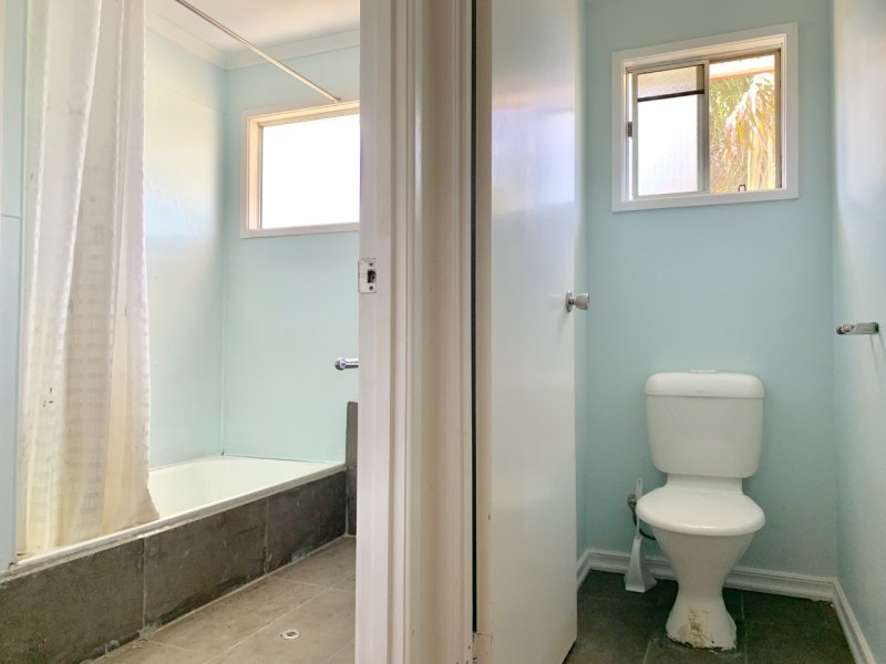 25 Yeates Street, Moranbah QLD 4744