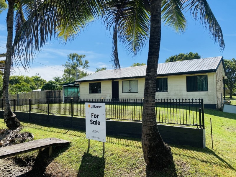 36 Rainbow Street, Armstrong Beach QLD 4737