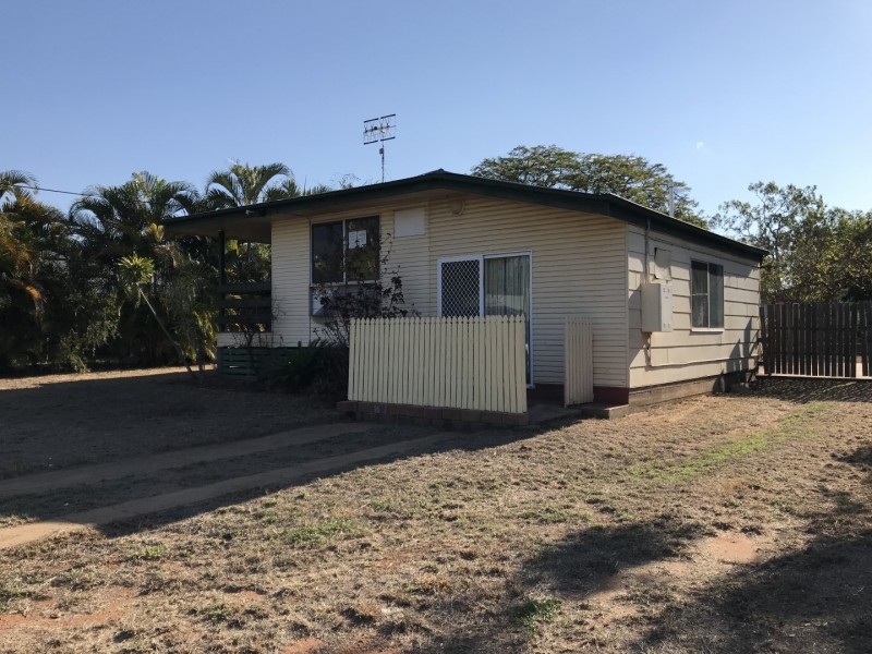 11 Watkins Street, Moranbah QLD 4744