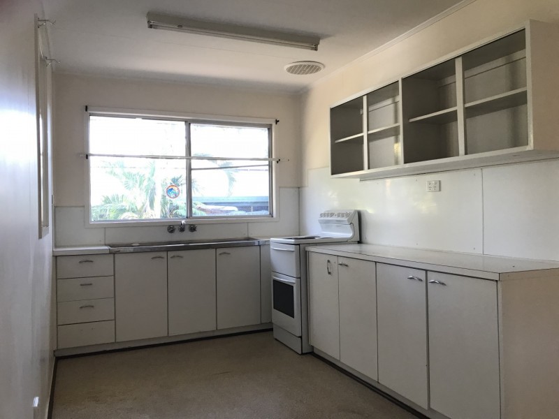 11 Watkins Street, Moranbah QLD 4744