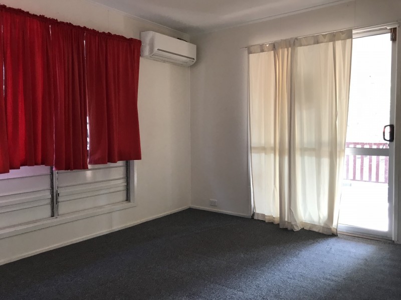 11 Watkins Street, Moranbah QLD 4744