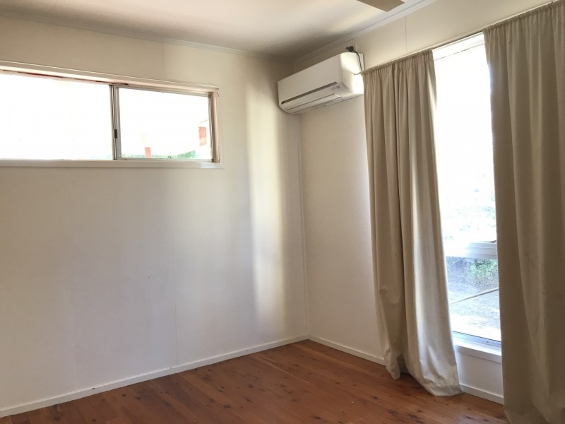 11 Watkins Street, Moranbah QLD 4744