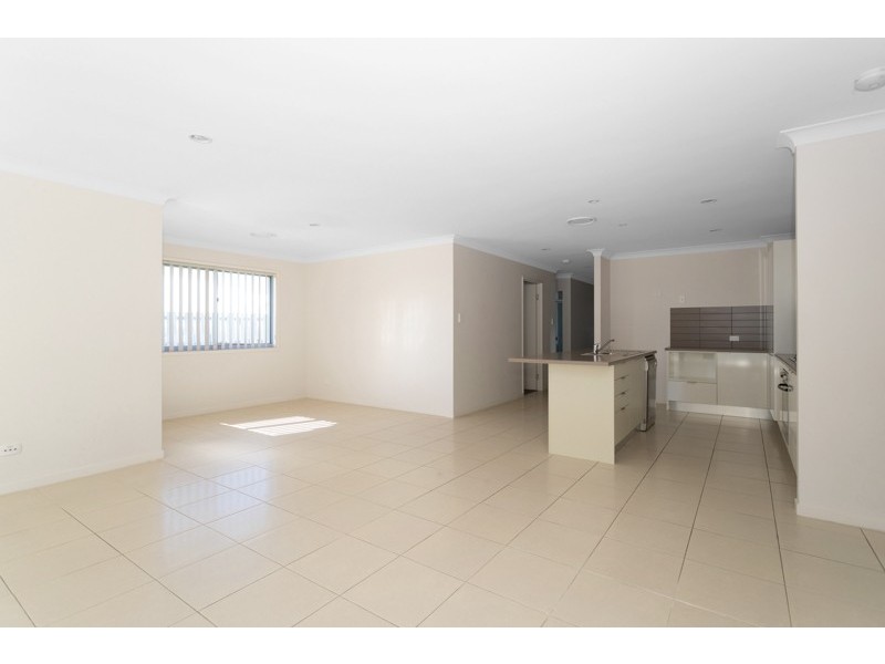 14 Hawkins Street, Bucasia QLD 4750