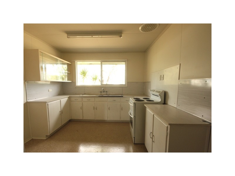 4 Purvis Court, Dysart QLD 4745