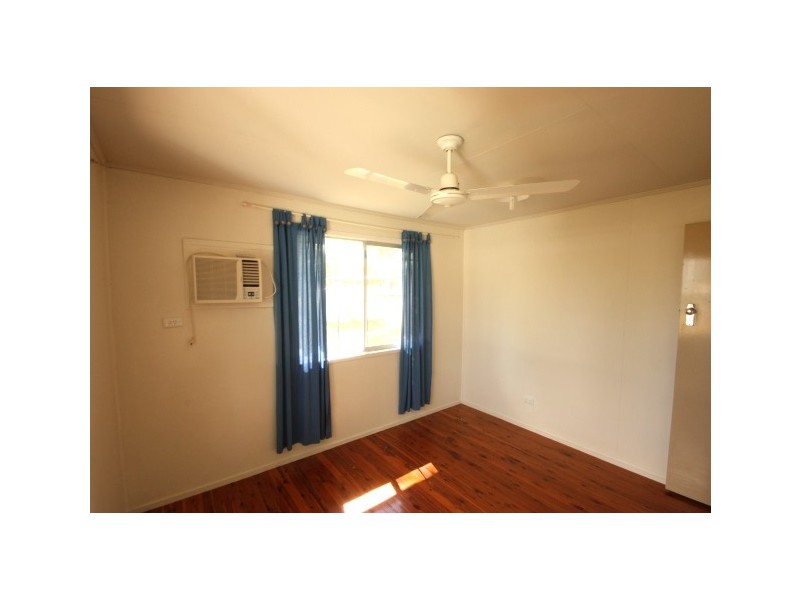 4 Purvis Court, Dysart QLD 4745